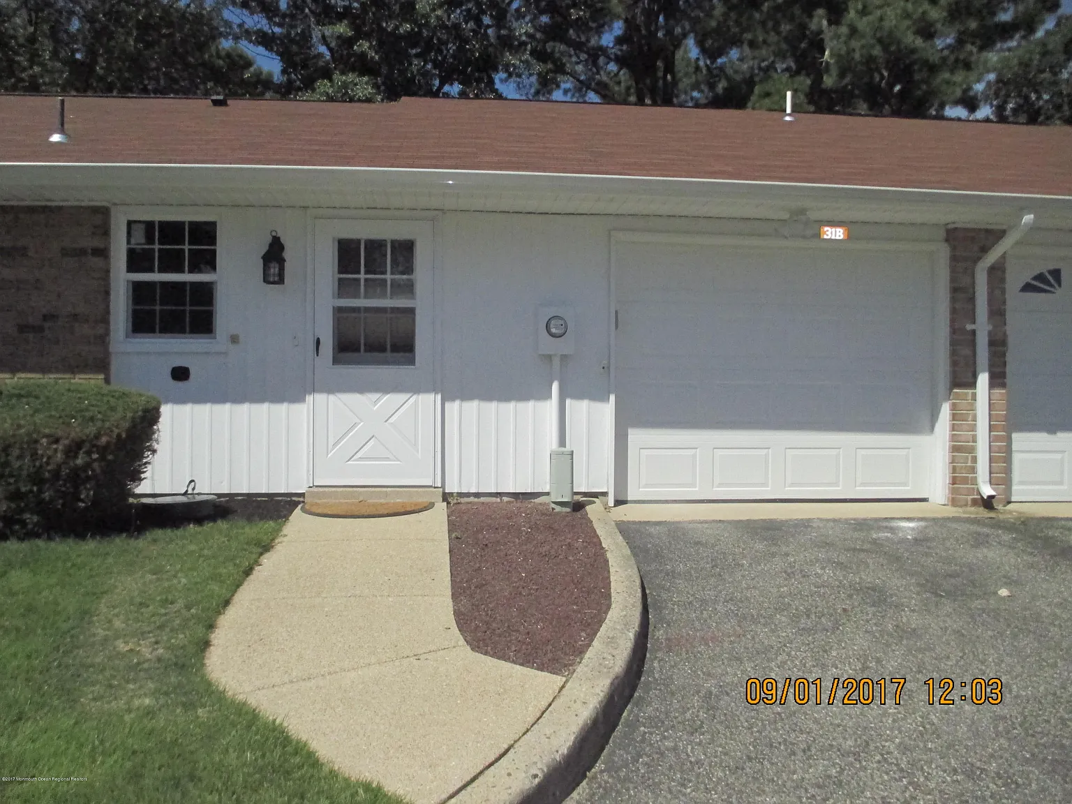31 Edinburgh Lane #B photo 1