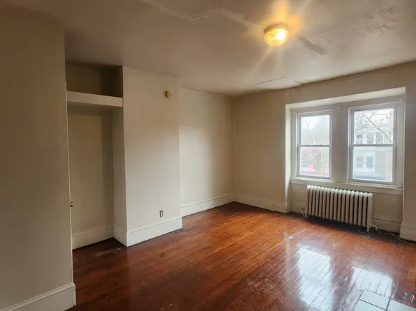 4716 Cedar Ave #3F, Philadelphia, PA 19143