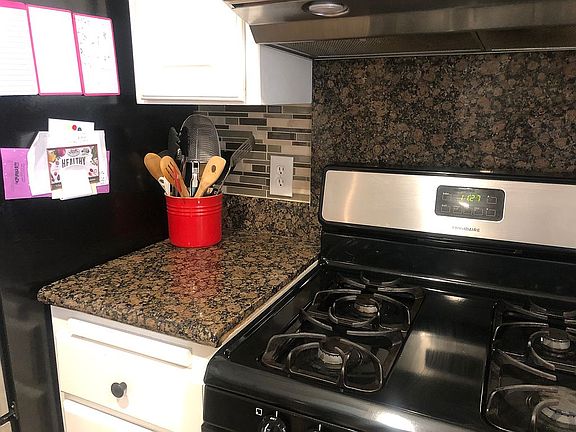 3rd image of 8595 Covina St