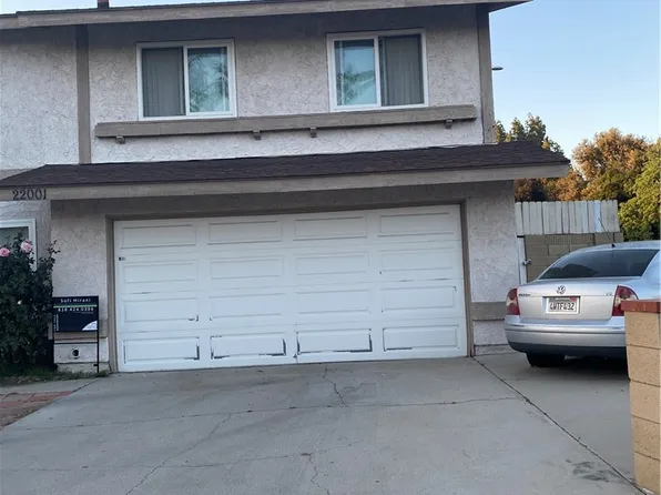 22001 Strathern St, Canoga Park, CA 91304