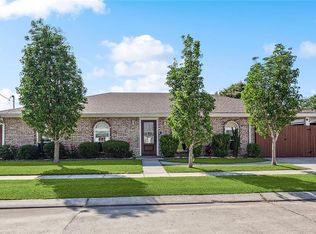 3709 Ventura Dr, Chalmette, LA 70043