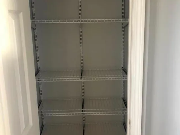 136 Westville St Floor 3, Dorchester, MA 02122