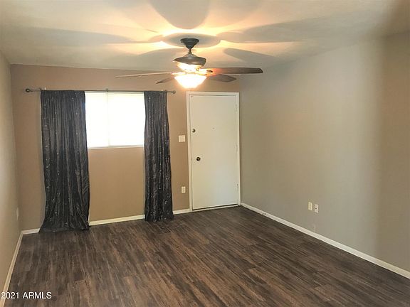 5th image of 2316 W Larkspur Dr