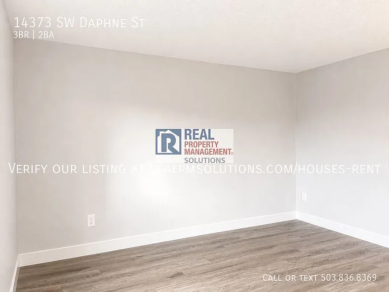 14373 SW Daphne St — Photo 35