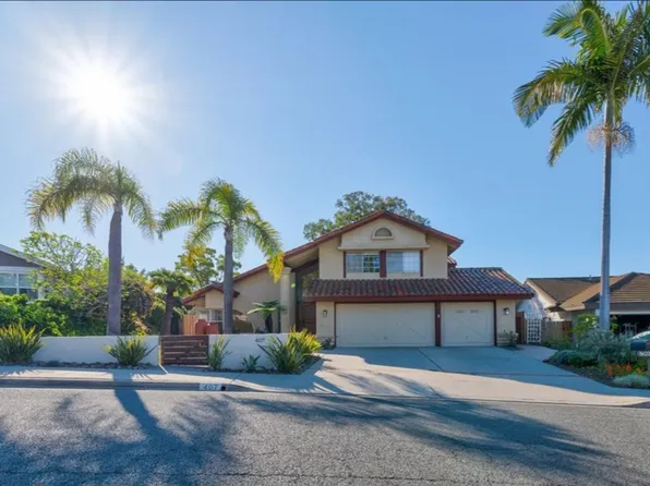 407 Village Center Dr, Encinitas, CA 92024