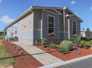 400 SW Liberty Bell Dr, Beaverton, OR 97006