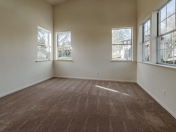 4th image of 120 Acacia Woods Ct