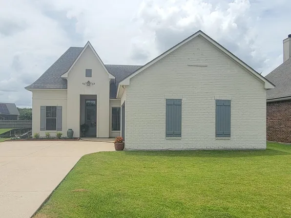 115 Meadow Gate Dr, Lafayette, LA 70508