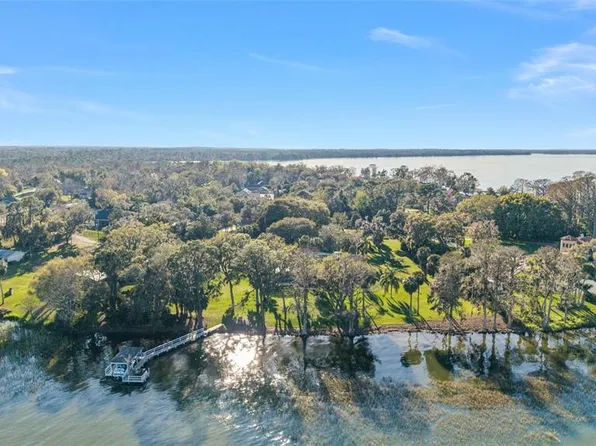 16011 Acorn Cir, Tavares, FL 32778