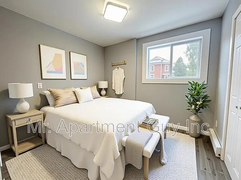 152 Arthur St S #GROUND — Photo 2