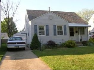 612 Eastern Heights Blvd, Elyria, OH 44035