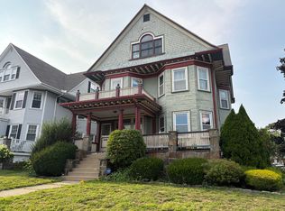 977 South St #1, Roslindale, MA 02131