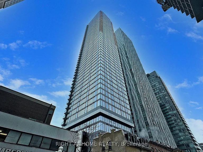8 Cumberland St #603 — Photo 2