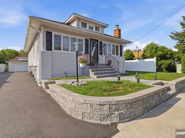 15 Pehle Ave, Saddle Brook, NJ 07663