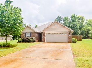 301 Crisfield Cir, Alabaster, AL 35007