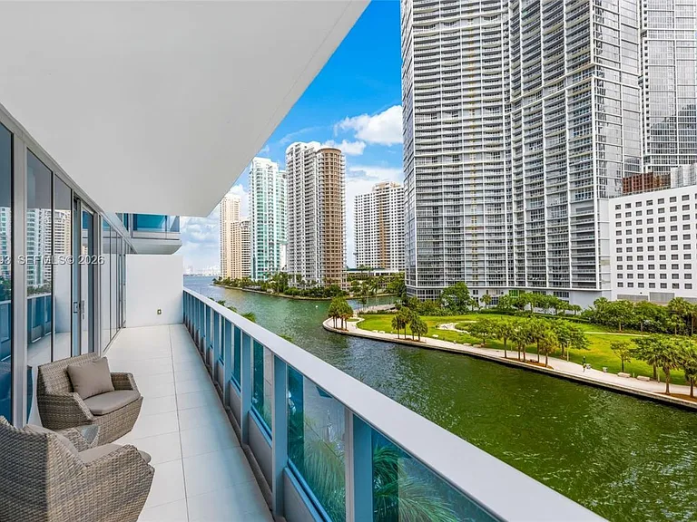 200 Biscayne Boulevard Way #504 — Photo 31