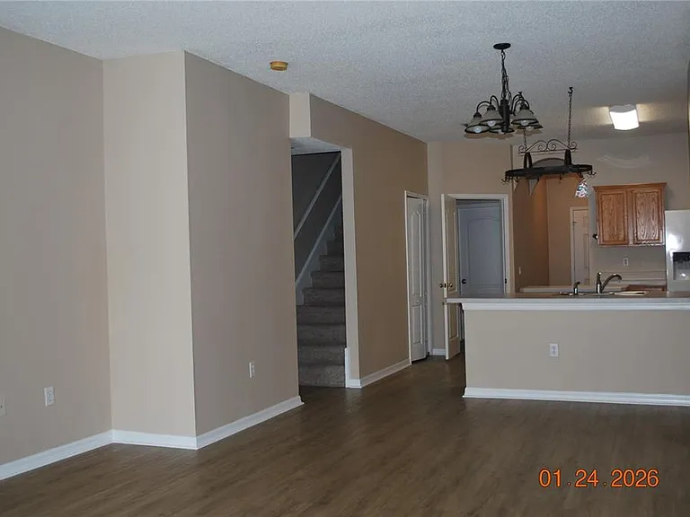 909 Grand Canyon Dr — Photo 16