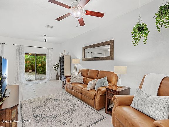 5th image of 7959 Evelyn Ct