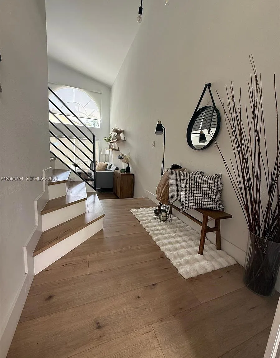 Doral Landings East — Photo 4