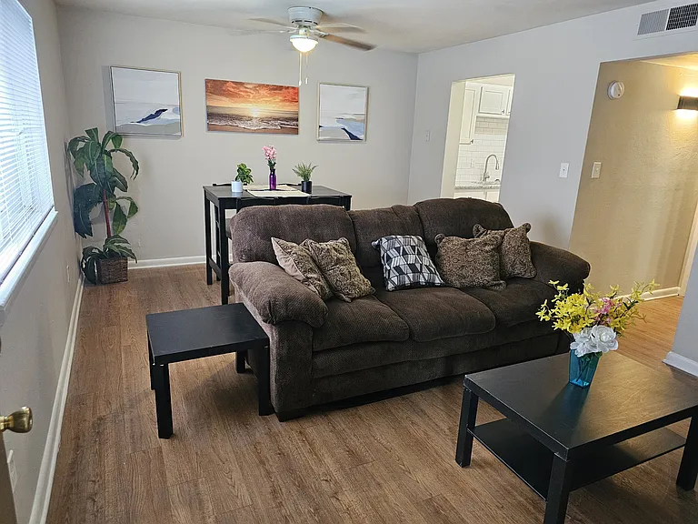 12847 Jefferson Ave #2 — Photo 5