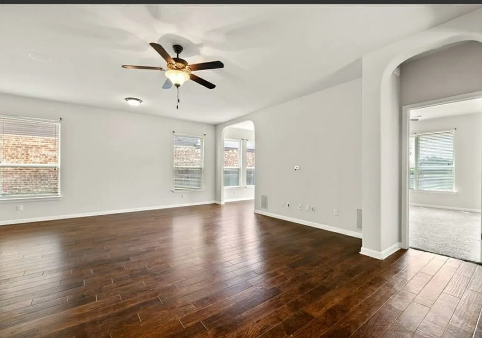 Mayfield Ranch 3 Bed / 2 Bath Single Story — Photo 3