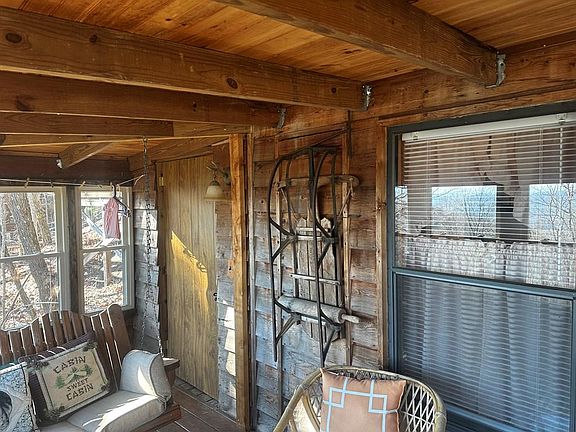 4th image of 753 Hideaway Mountain Dr