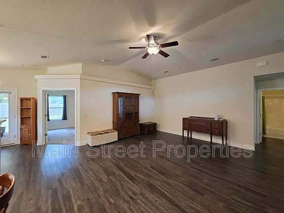 2nd image of 5165 Peach Dr