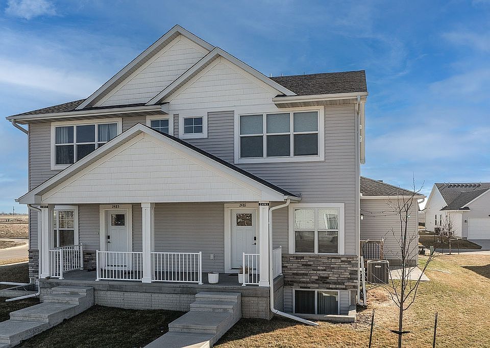 1st image of 2481 Rookwood Ln