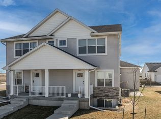 2481 Rookwood Ln, Marion, IA 52302