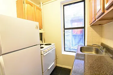 Rented by Clove Realty LLC