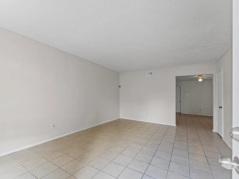 12206 Ormandy St — Photo 3