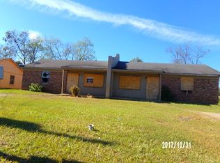 214 Horton Dr, Americus, GA 31719