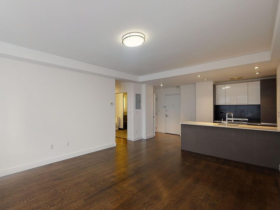 1st image of 666 W End Ave #8TV