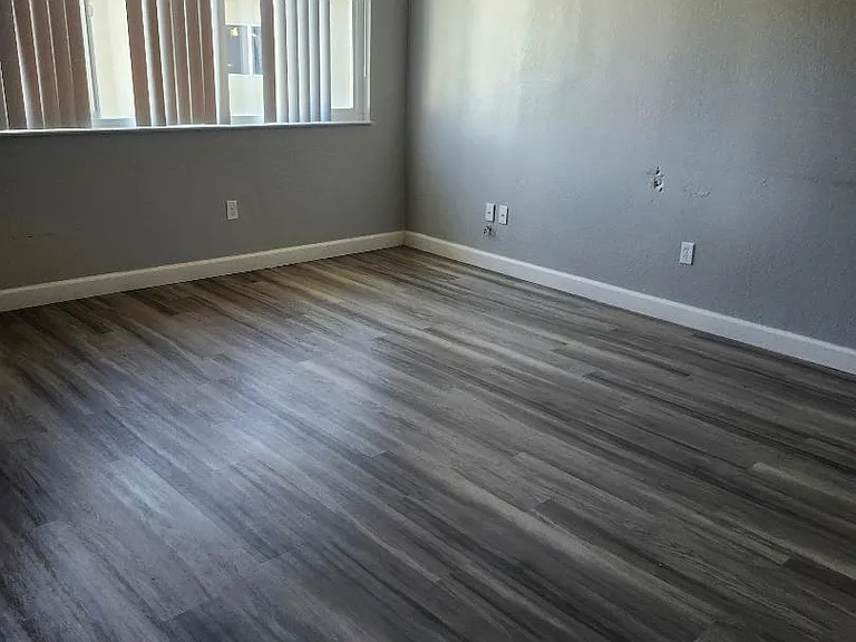 Topaz Dr — Photo 7