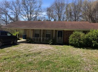 107 Ausborn Ln, Aberdeen, MS 39730