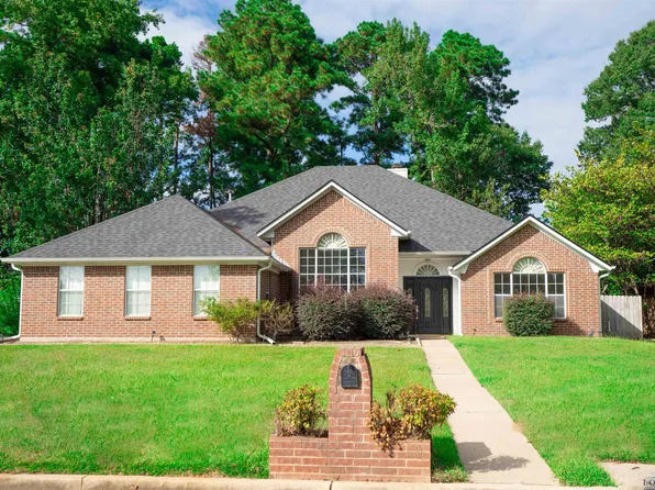 307 Forest Hills Dr, Hallsville, TX 75650