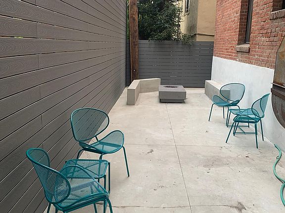5th image of 1354 N Harper Ave #8u9mhxn0f