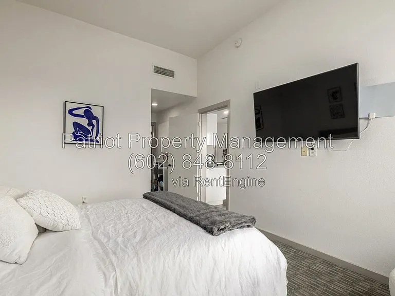 1130 N 2nd St #308 — Photo 12