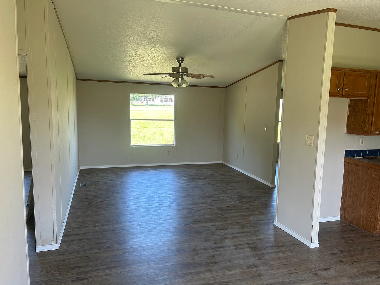 3 bed, 1848 sqft, $1,700 — Photo 3