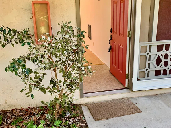 2100 Red Rose Way #26-Q, Santa Barbara, CA 93109