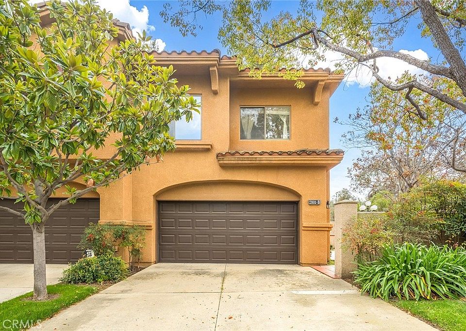 1st image of 2001 Villa Del Lago Dr Unit B