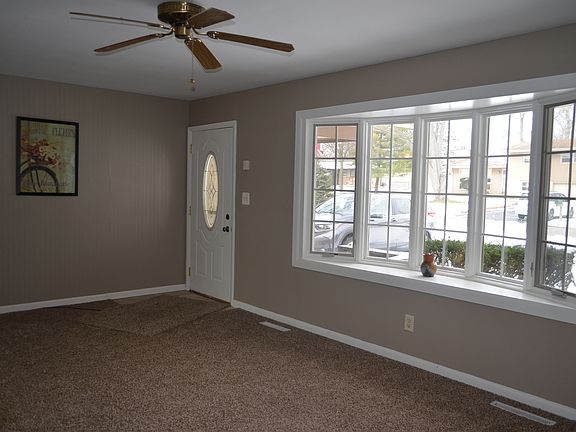 3rd image of 3007 Killarney Dr