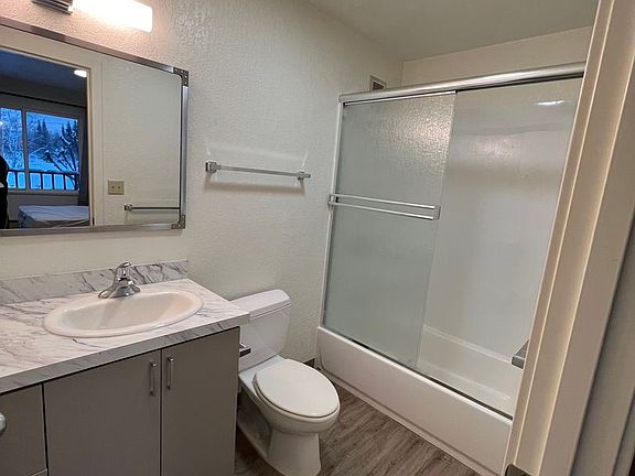 2nd image of 1651 2nd Ave APT 8