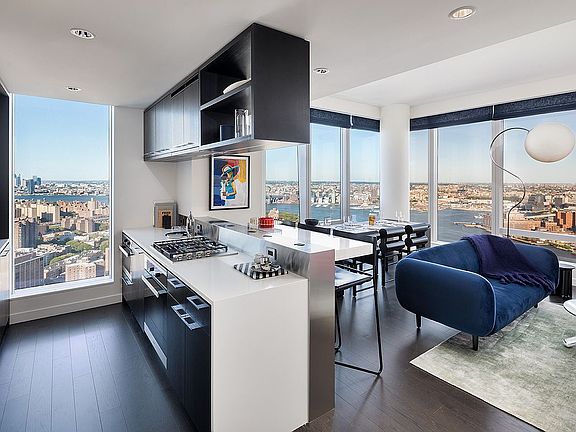 4th image of 252 South St #77D