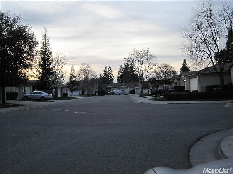 2nd image of 9924 River View Cir