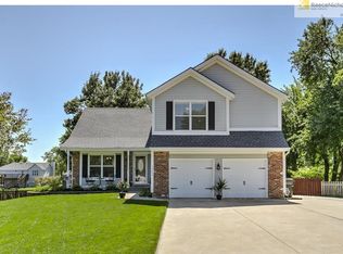 24095 W 57th St, Shawnee, KS 66226