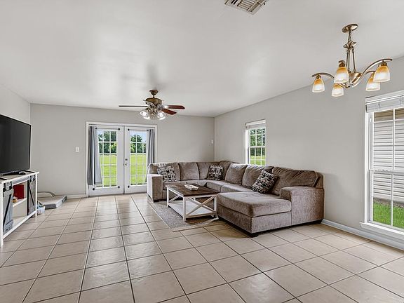 2nd image of 164 Jolie Oaks Blvd