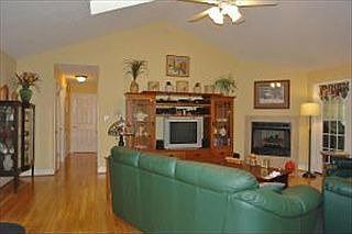 4th image of 120 Leeward Dr