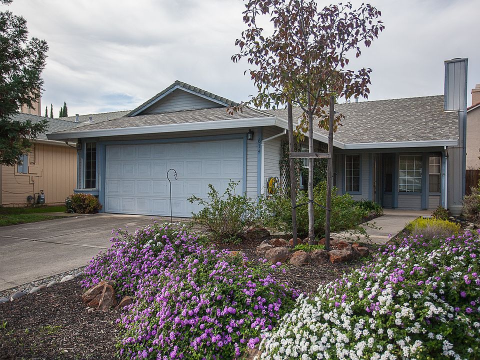 1st image of 614 Carpenter Way