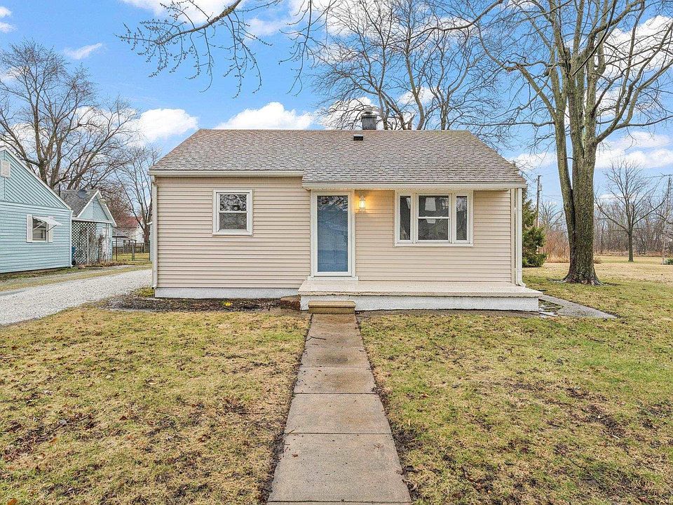 421 S New York St, Remington, IN 47977 Zillow